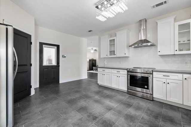 8937 Wingate Drive, Benton, AR 72019