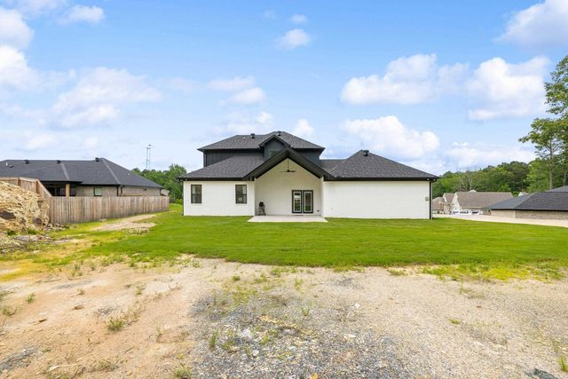 8937 Wingate Drive, Benton, AR 72019