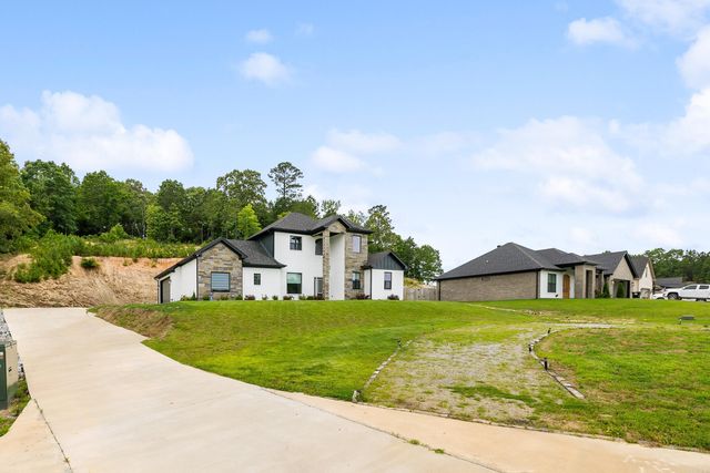 8937 Wingate Drive, Benton, AR 72019
