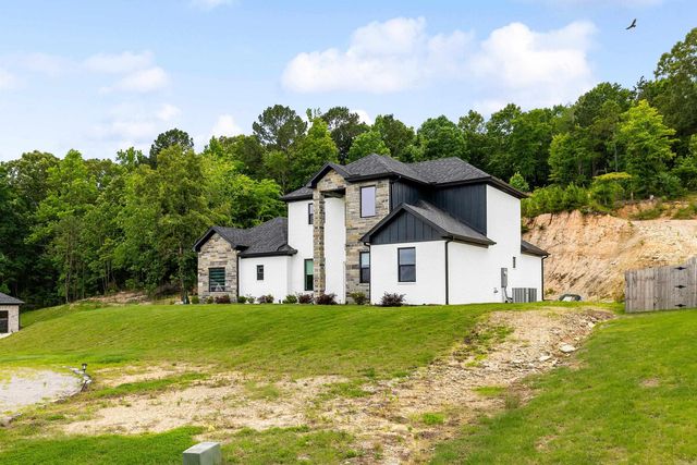 8937 Wingate Drive, Benton, AR 72019