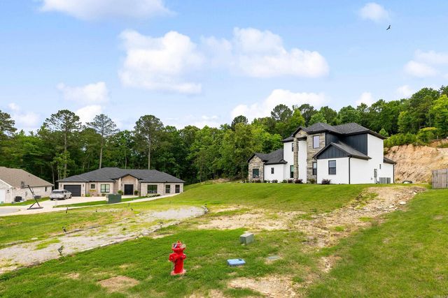 8937 Wingate Drive, Benton, AR 72019