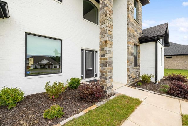 8937 Wingate Drive, Benton, AR 72019
