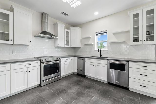 8937 Wingate Drive, Benton, AR 72019