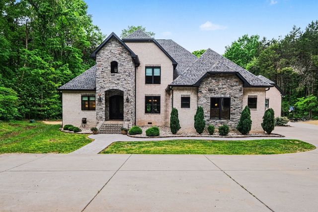 1850 Puryears Bend Rd, Hartsville, TN 37074