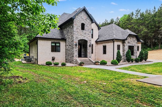 1850 Puryears Bend Rd, Hartsville, TN 37074