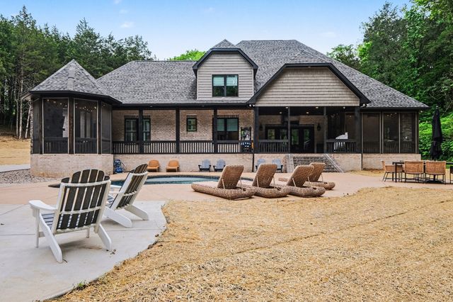 1850 Puryears Bend Rd, Hartsville, TN 37074