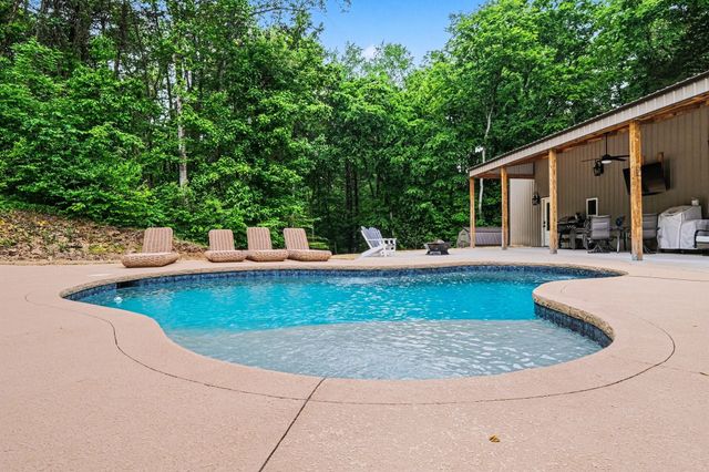 1850 Puryears Bend Rd, Hartsville, TN 37074