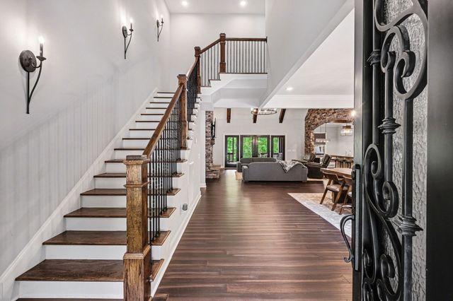 1850 Puryears Bend Rd, Hartsville, TN 37074