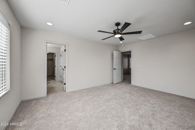 8961 W SAN JUAN Avenue, Glendale, AZ 85305