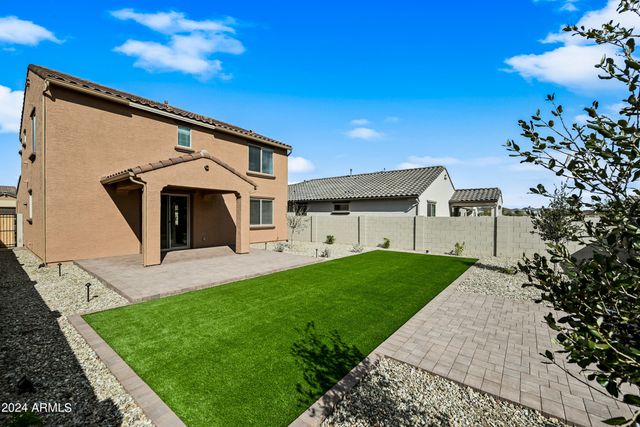 8961 W SAN JUAN Avenue, Glendale, AZ 85305