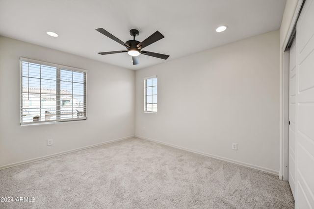 8961 W SAN JUAN Avenue, Glendale, AZ 85305