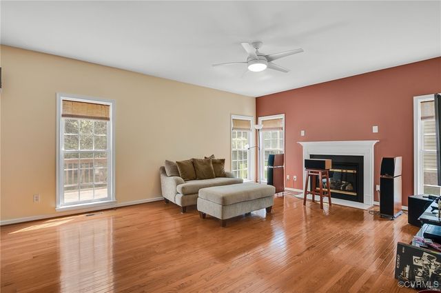 11288 Silverstone Dr, Mechanicsville, VA 23116