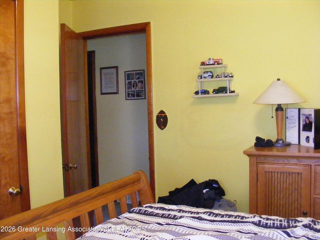 7064 E Clinton Trail, Eaton Rapids, MI 48827