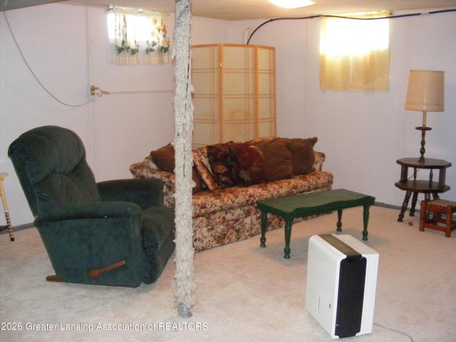 7064 E Clinton Trail, Eaton Rapids, MI 48827