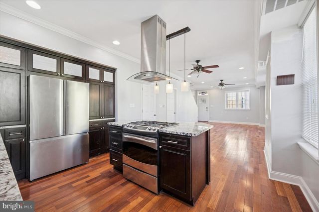 389 CONARROE ST, Philadelphia, PA 19128