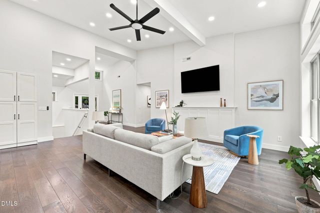 2010 Damascus Church Road, Chapel Hill, NC 27516