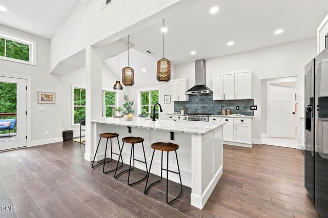 2010 Damascus Church Road, Chapel Hill, NC 27516