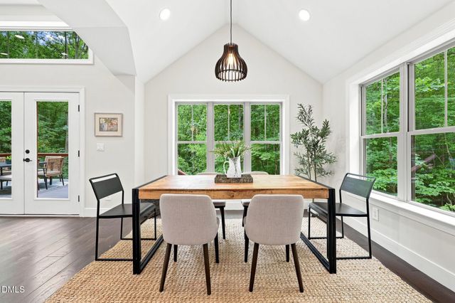 2010 Damascus Church Road, Chapel Hill, NC 27516