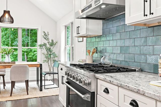 2010 Damascus Church Road, Chapel Hill, NC 27516