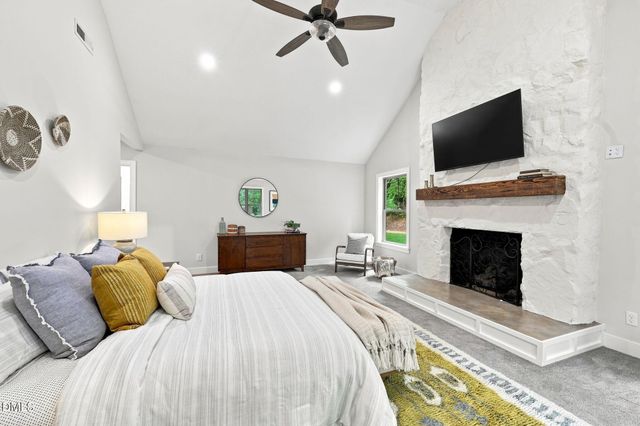 2010 Damascus Church Road, Chapel Hill, NC 27516