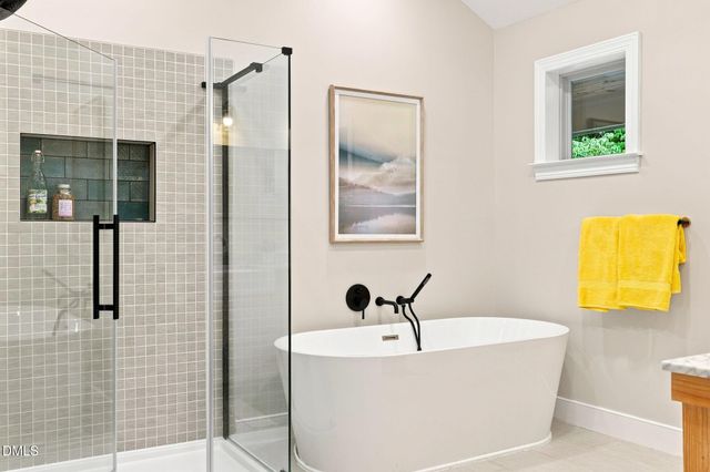 2010 Damascus Church Road, Chapel Hill, NC 27516