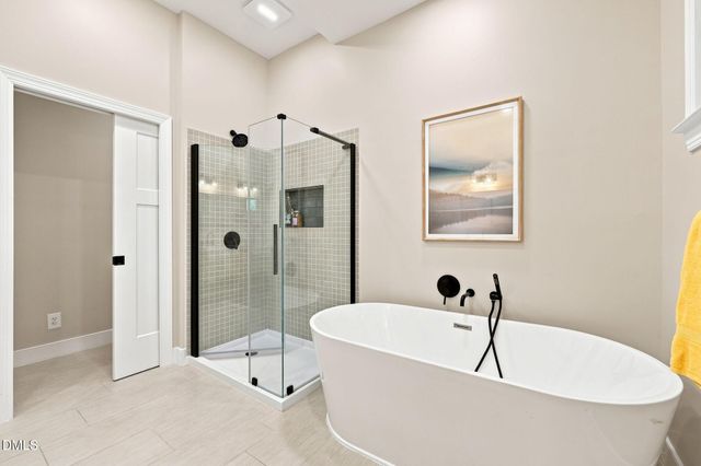 2010 Damascus Church Road, Chapel Hill, NC 27516