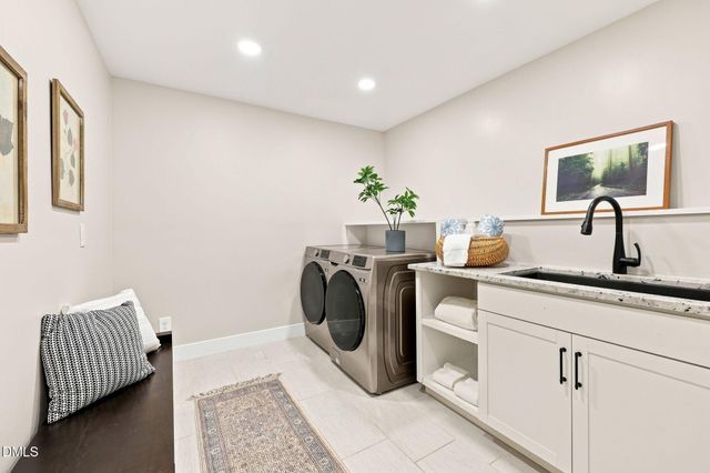 2010 Damascus Church Road, Chapel Hill, NC 27516