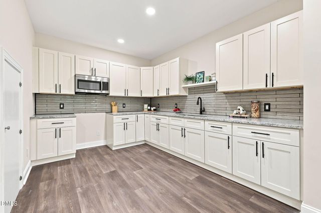 2010 Damascus Church Road, Chapel Hill, NC 27516