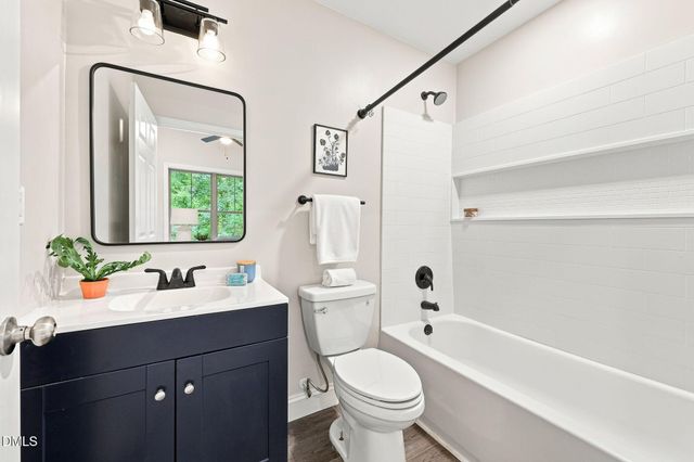 2010 Damascus Church Road, Chapel Hill, NC 27516
