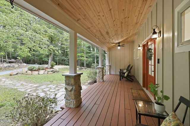 2010 Damascus Church Road, Chapel Hill, NC 27516
