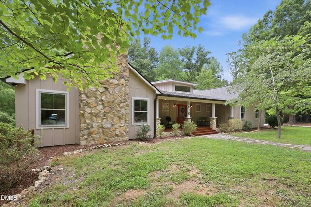 2010 Damascus Church Road, Chapel Hill, NC 27516
