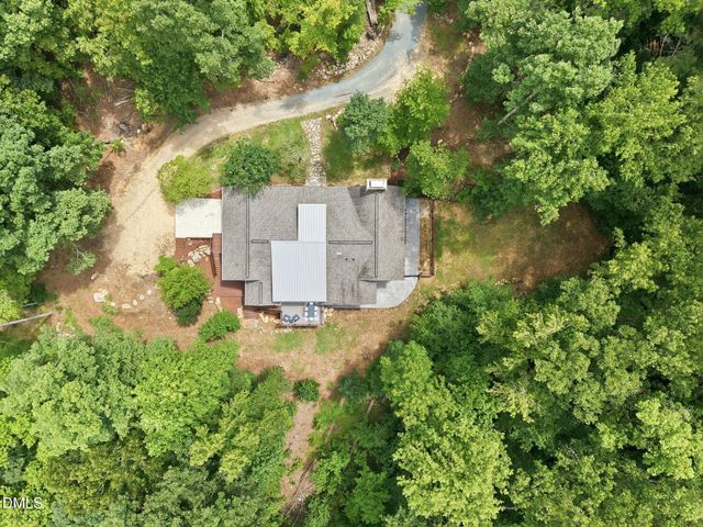 2010 Damascus Church Road, Chapel Hill, NC 27516