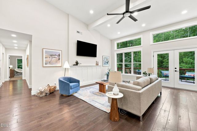 2010 Damascus Church Road, Chapel Hill, NC 27516