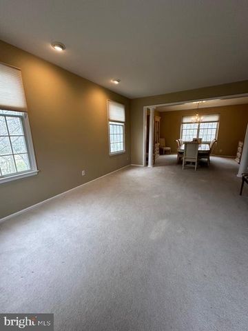 106 HILLTOP CT, Mullica Hill, NJ 08062
