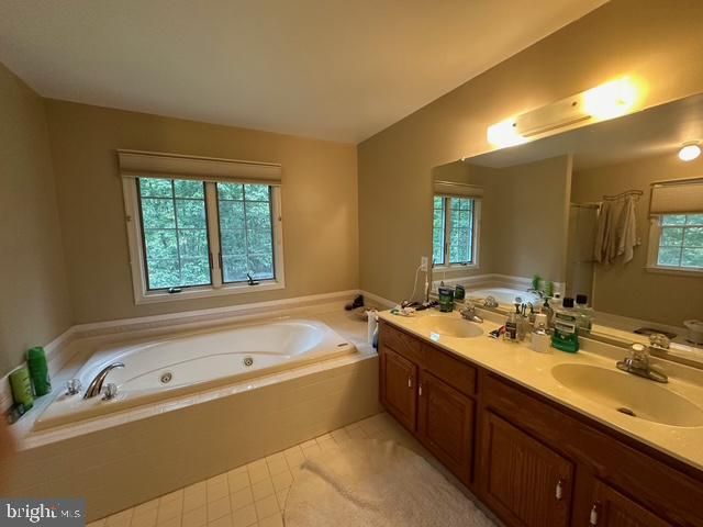 106 HILLTOP CT, Mullica Hill, NJ 08062
