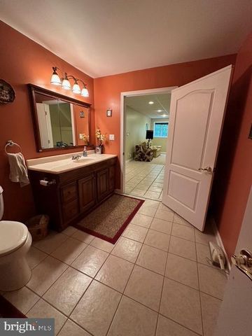 106 HILLTOP CT, Mullica Hill, NJ 08062