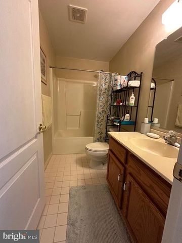 106 HILLTOP CT, Mullica Hill, NJ 08062