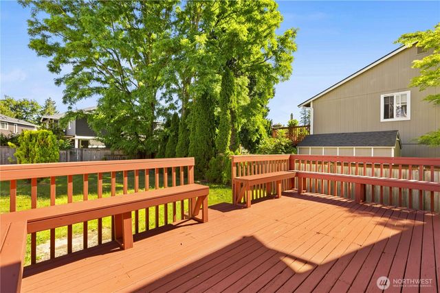 1235 29th Avenue Ct SW, Puyallup, WA 98373