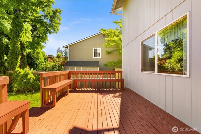 1235 29th Avenue Ct SW, Puyallup, WA 98373