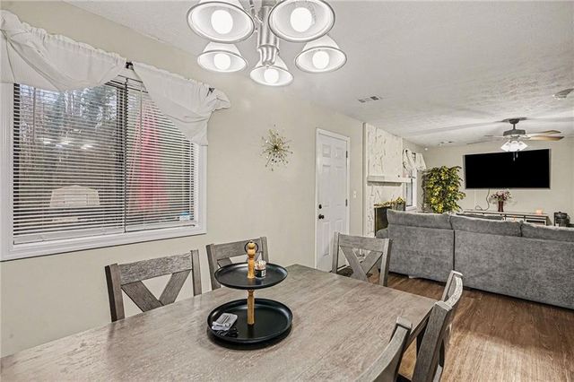 8295 Bridgewater Place, Riverdale, GA 30296