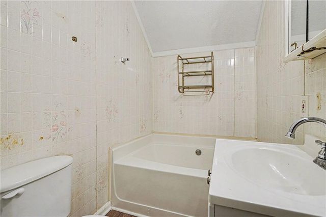 8295 Bridgewater Place, Riverdale, GA 30296