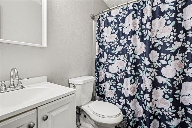 8295 Bridgewater Place, Riverdale, GA 30296