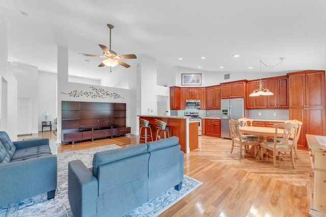 3291 Overlook Road, Davie, FL 33328