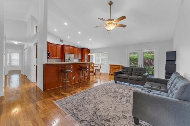 3291 Overlook Road, Davie, FL 33328