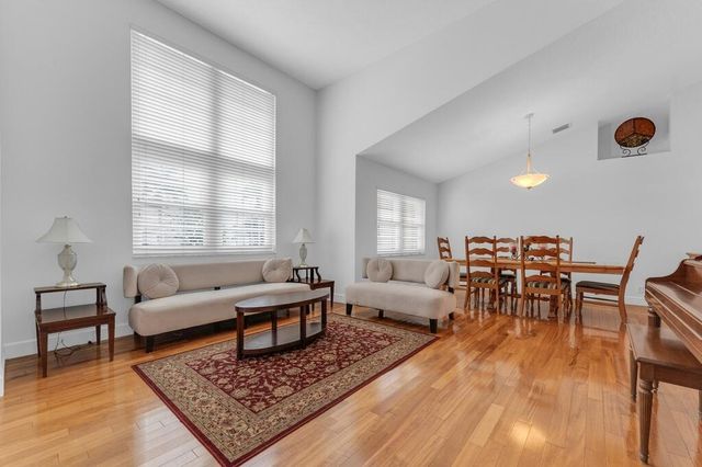 3291 Overlook Road, Davie, FL 33328