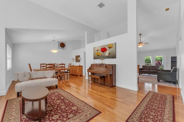 3291 Overlook Road, Davie, FL 33328