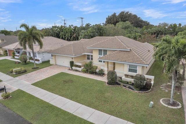 3291 Overlook Road, Davie, FL 33328