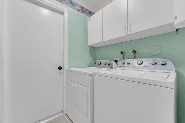 3291 Overlook Road, Davie, FL 33328