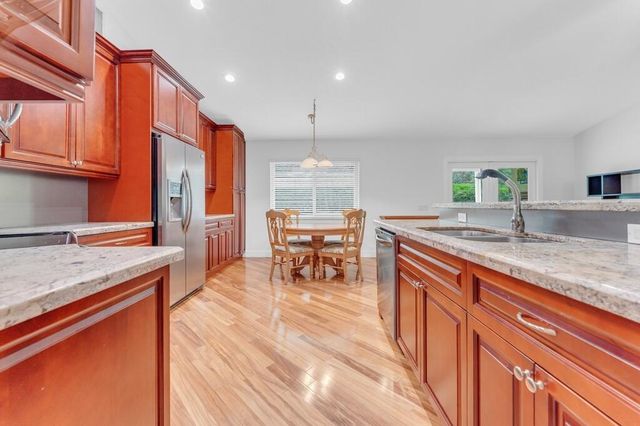 3291 Overlook Road, Davie, FL 33328