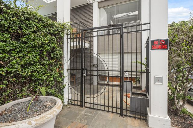 3602 Garrott Street Street 16, Houston, TX 77006